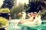 Im Pool mit Calvin Harris