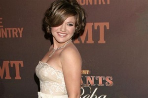 Kelly Clarkson will Duett mit Adele