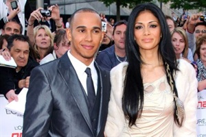 Nicole Scherzinger liebt Lewis Hamilton immer noch