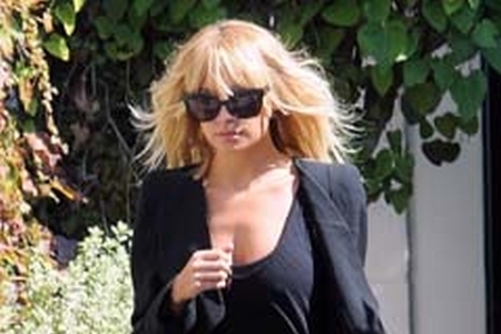 Nicole Richie liebt Blazer