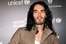 Russell Brand wird von Kate Moss verkuppelt