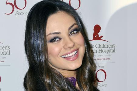 Mila Kunis ist schüchtern