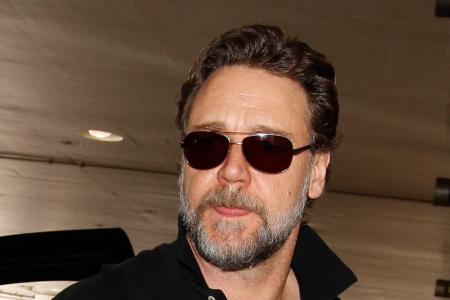 Russell Crowe dementiert Affäre mit Dita Von Teese